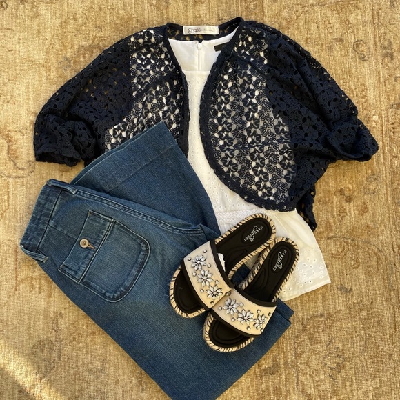 Navy blue shrug. Size S. - Picture 3 of 9